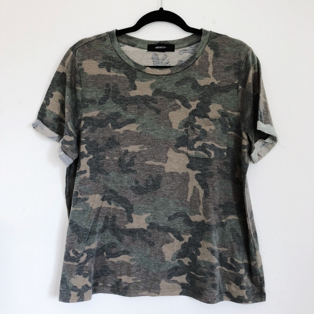Forever 21 tee